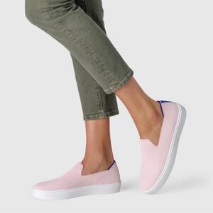Rothy’s Slip On Shoe – SINGLE Shoe – Washed Pink Size 7.5